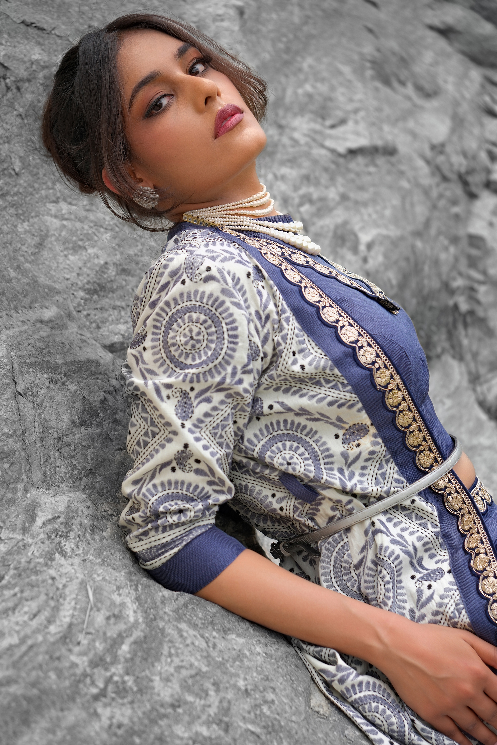 Jute Silk Three Piece Set - Image 4