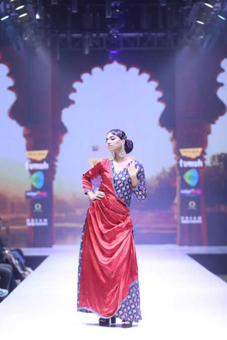 Wavy Pleated Ethnic gown